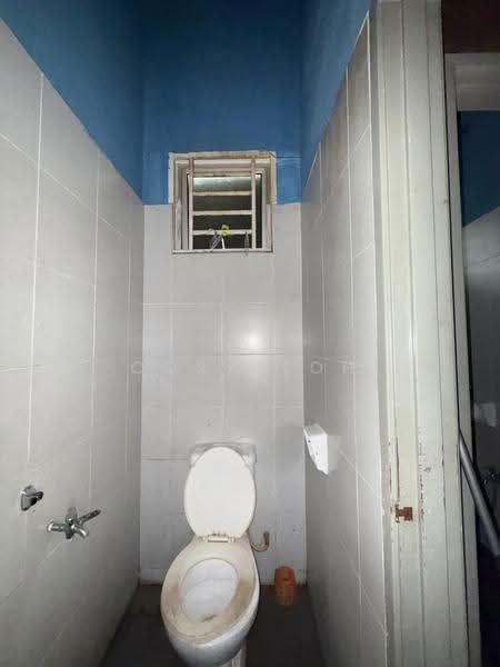 Kedai / Pejabat untuk Disewa di Bandar Dato Onn (Tebrau) - Cora Loh - Bathroom - PropertyGuru.com.my