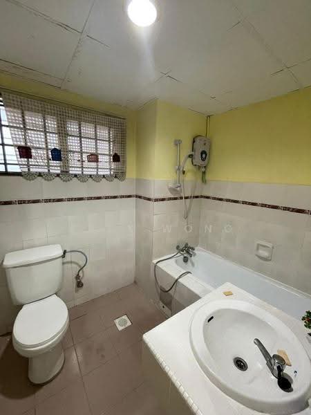Apartment for Sale at Seri Mutiara Apartment - Jack Wong - Bathroom - PropertyGuru.com.my