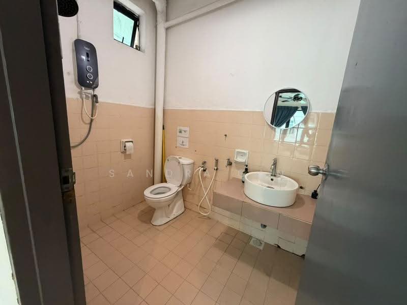 Rumah Banglo untuk Disewa di Johor Bahru (Johor) - Sandra Gan - Bathroom - PropertyGuru.com.my