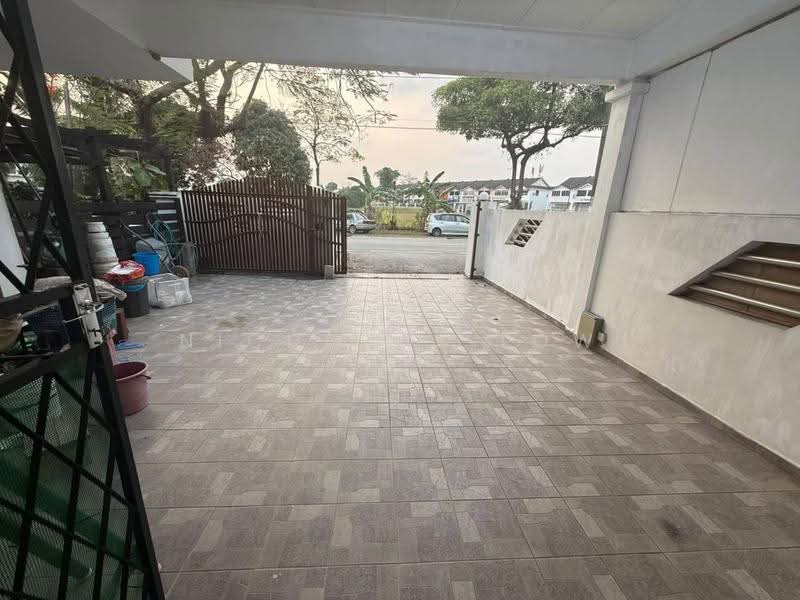1.5-storey Terraced House for Rent in Taman Molek (Johor Bahru) - Nicholas Low - Exterior - PropertyGuru.com.my