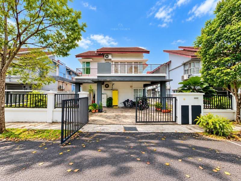 Rumah Banglo untuk Dijual di Seksyen 15 (Bangi) - Fikri Yasmin - Exterior - PropertyGuru.com.my
