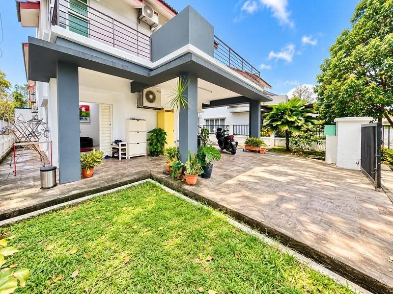 Rumah Banglo untuk Dijual di Seksyen 15 (Bangi) - Fikri Yasmin - Exterior - PropertyGuru.com.my
