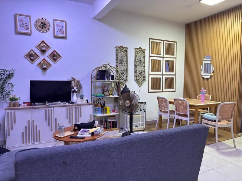 Terraced House for Sale in Seksyen U17 (Shah Alam) - Nazrin Hakimin - Living Room - PropertyGuru.com.my
