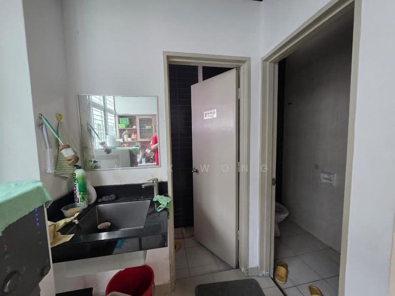 Kedai / Pejabat untuk Disewa di BANDAR PUCHONG JAYA (Puchong) - Nick Wong - Bathroom - PropertyGuru.com.my