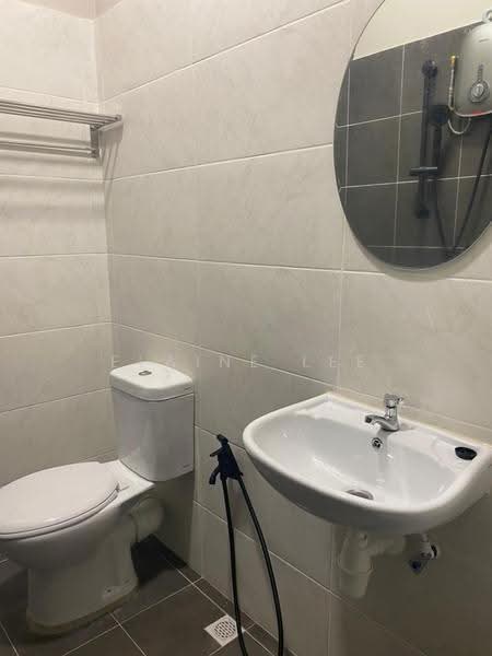 Pangsapuri untuk Disewa di The Rise Collection 3 - Elaine Lee - Bathroom - PropertyGuru.com.my