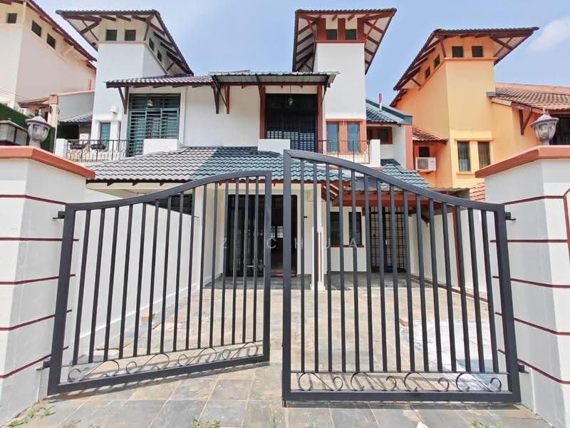 Rumah Teres 2.5-Tingkat untuk Disewa di Johor Bahru (Johor) - XZ CHUA - Exterior - PropertyGuru.com.my