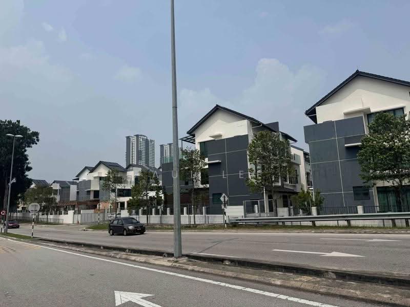 Rumah Teres 2.5-Tingkat untuk Disewa di TAMAN PUCHONG UTAMA (Puchong) - Paul Lee - Exterior - PropertyGuru.com.my