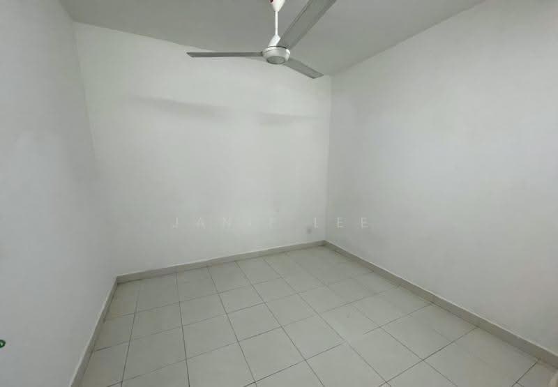 Apartment for Sale at Pangsapuri Seri Mutiara - Janie Lee - Bedroom - PropertyGuru.com.my