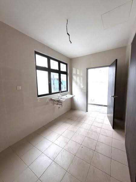Cluster House for Sale in Taman Glenmarie (Johor Bahru) - Karl Lim - Interior - PropertyGuru.com.my