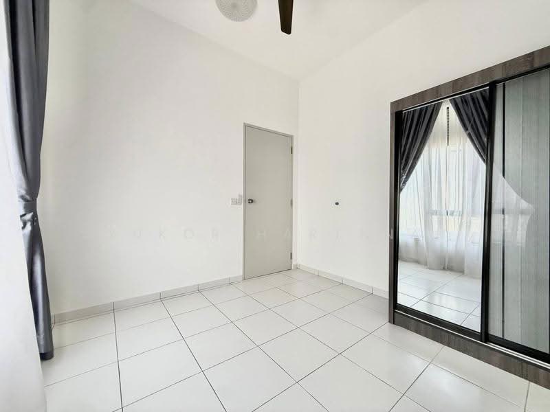 Rumah Teres untuk Dijual di Eco Grandeur (Puncak Alam) - Syukor Hartanah - Bedroom - PropertyGuru.com.my