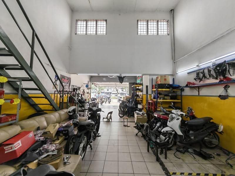 Kedai untuk Dijual di Taman Universiti (Skudai) - Yvonne Lim - Interior - PropertyGuru.com.my