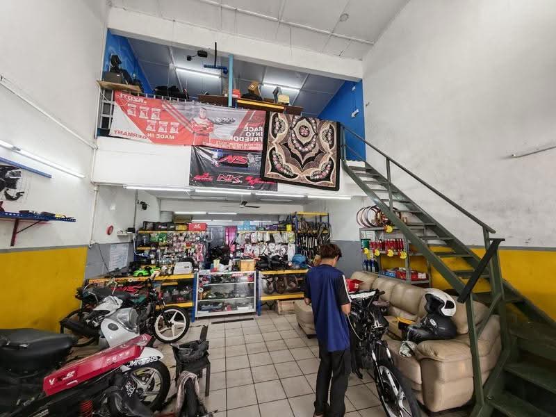 Kedai untuk Dijual di Taman Universiti (Skudai) - Yvonne Lim - Interior - PropertyGuru.com.my