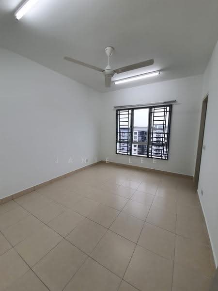 Apartment for Sale at Seri Kasturi Apartments - Janie Lee - Master Bedroom - PropertyGuru.com.my
