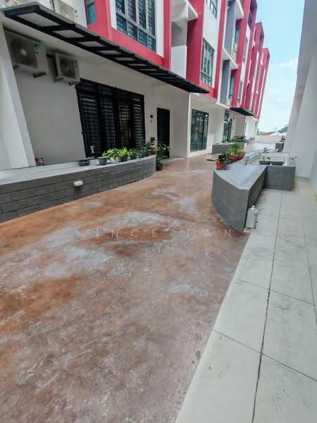 Rumah Teres 4.5-Tingkat untuk Dijual di Taman Rifle (Ayer Itam) - Vince Tan - Exterior - PropertyGuru.com.my