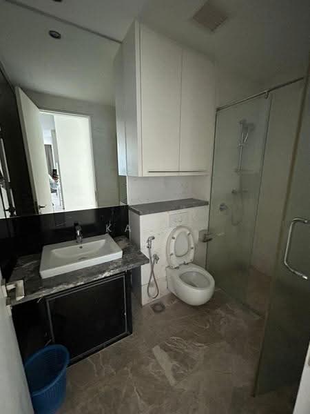 Service Residence for Rent at The Face Suites (Platinum Suites) - Karl . - Bathroom - PropertyGuru.com.my