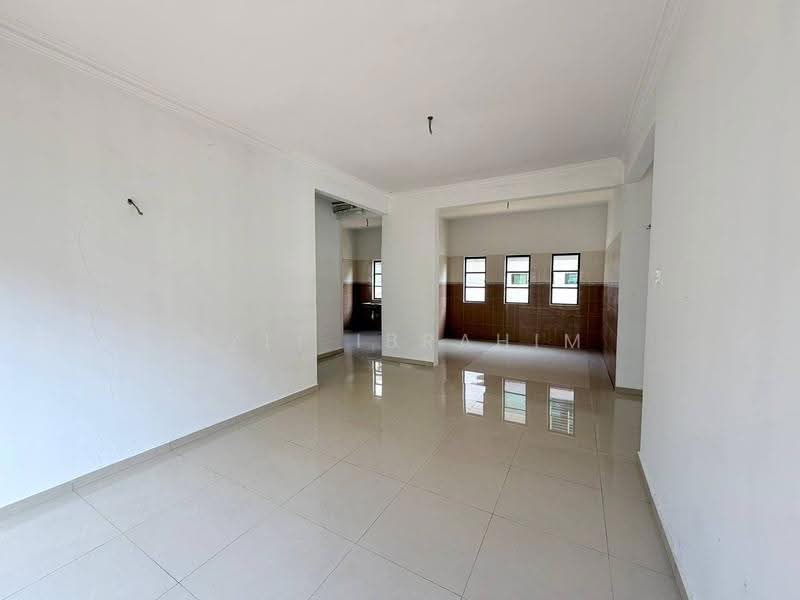 2-storey Terraced House for Sale in Taman Astana Indah (Bangi) - Azli Ibrahim - Interior - PropertyGuru.com.my