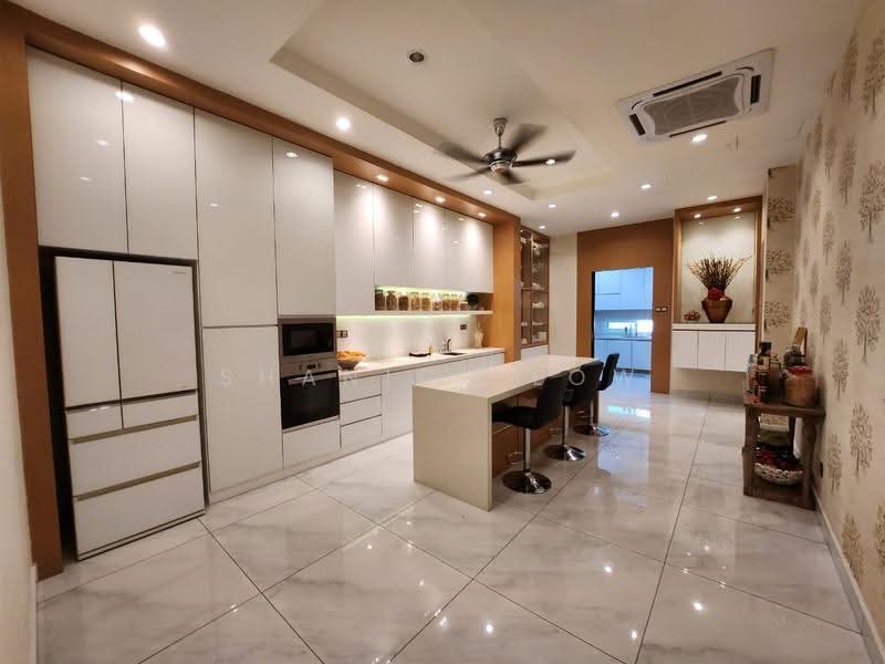 Bungalow House for Sale in Bandar Bukit Puchong 2 (Puchong) - Shanice Low - Kitchen - PropertyGuru.com.my
