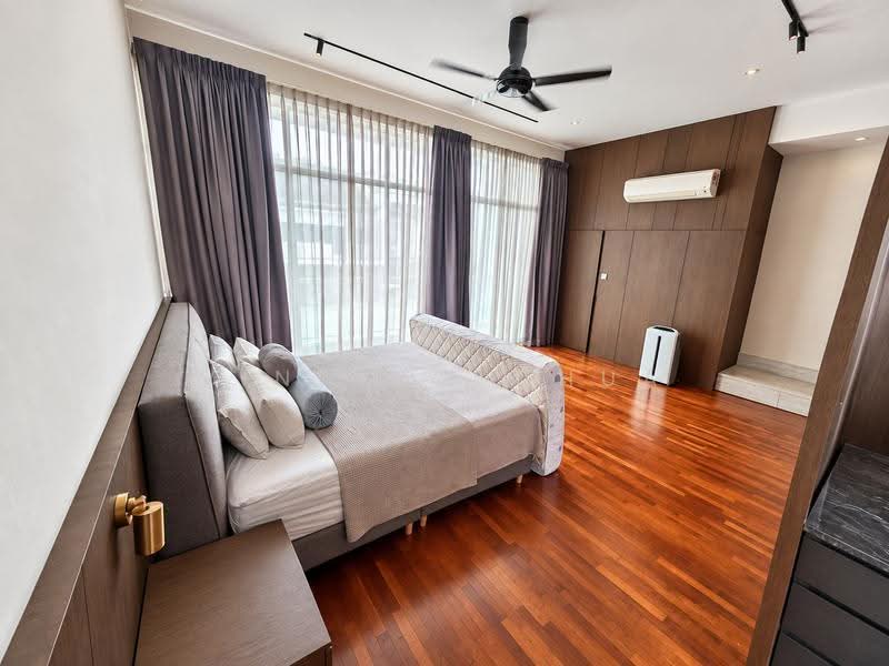 Rumah Berkembar untuk Dijual di Kinrara Residence (Puchong) - Vincent Chua - Bedroom - PropertyGuru.com.my