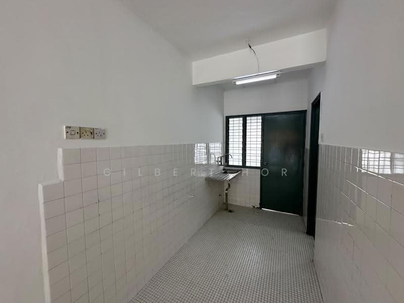 2-storey Terraced House for Sale in Taman Sri Gombak (Batu Caves) - Gilbert Hor - Kitchen - PropertyGuru.com.my