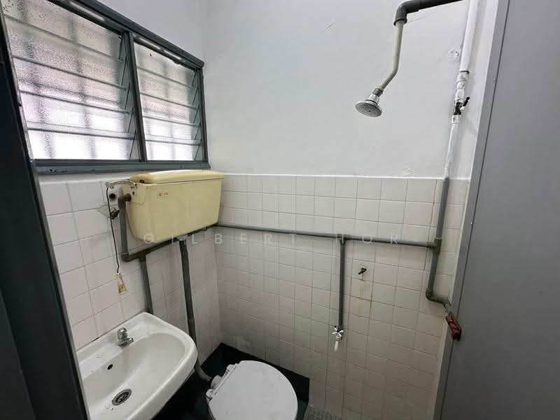 2-storey Terraced House for Sale in Taman Sri Gombak (Batu Caves) - Gilbert Hor - Bathroom - PropertyGuru.com.my