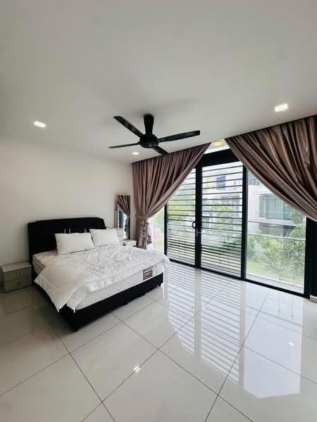 3-storey Terraced House for Rent in Lake Fields (Sungai Besi) - Umins Choy - Bedroom - PropertyGuru.com.my