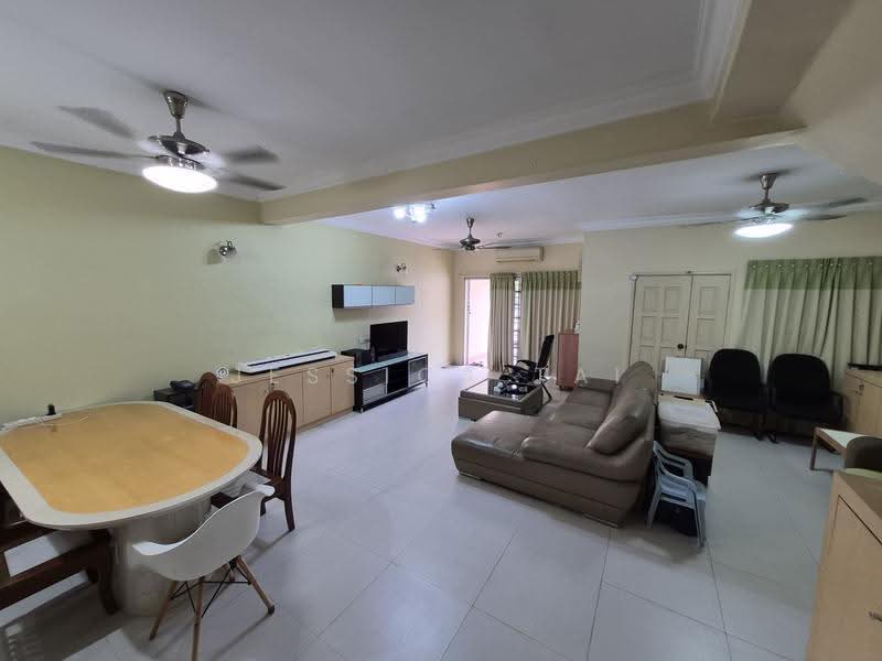 Rumah Teres untuk Dijual di Bandar Bukit Puchong (Puchong) - Jessica Tai - Living Room - PropertyGuru.com.my