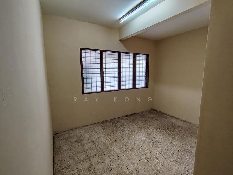 Pangsapuri untuk Disewa di Bunga Raya Apartment - Ray Kong - PropertyGuru.com.my