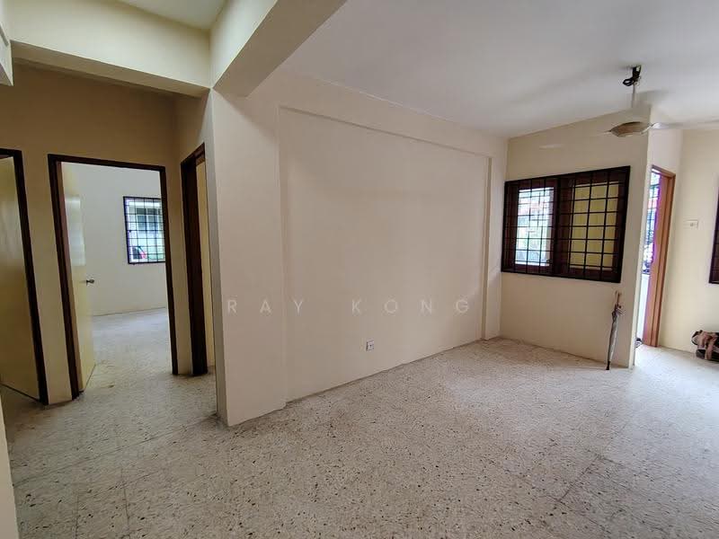 Pangsapuri untuk Disewa di Bunga Raya Apartment - Ray Kong - PropertyGuru.com.my