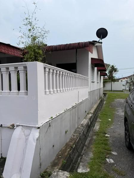 1-storey Terraced House for Sale in Taman Wing Onn (Ipoh) - Sum Wai Kin - Exterior - PropertyGuru.com.my