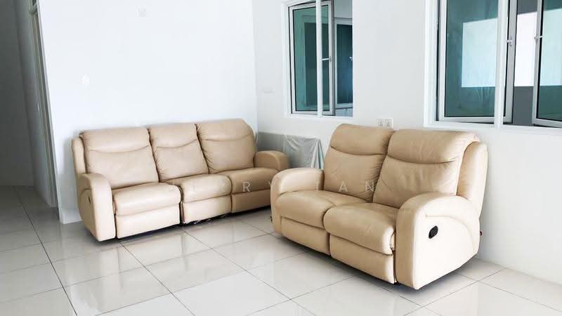 Kondominium untuk Disewa di The Clovers - Jerry Tan - Living Room - PropertyGuru.com.my