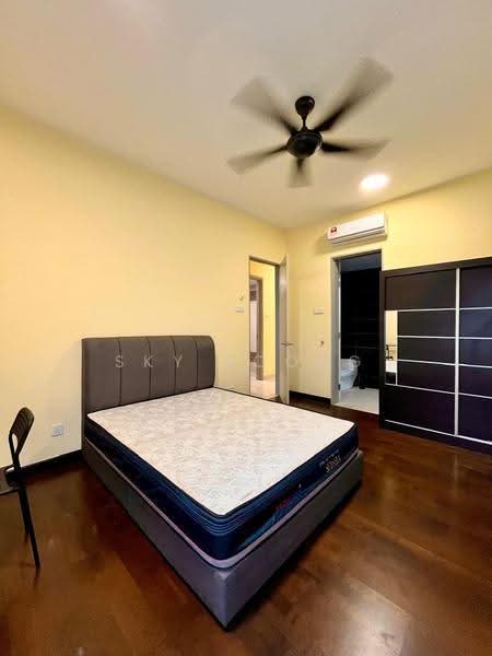 Kondominium untuk Disewa di Saville @ The Park - Sky Loong - Bedroom - PropertyGuru.com.my