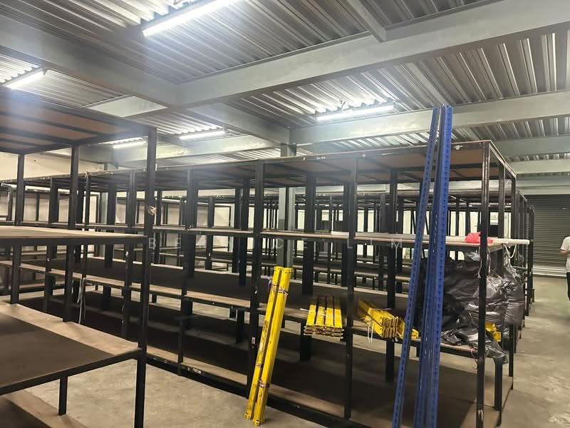 Semi-D Factory for Sale in Taman Tan Sri Yaacob (Johor Bahru) - Bernice Lim - Interior - PropertyGuru.com.my