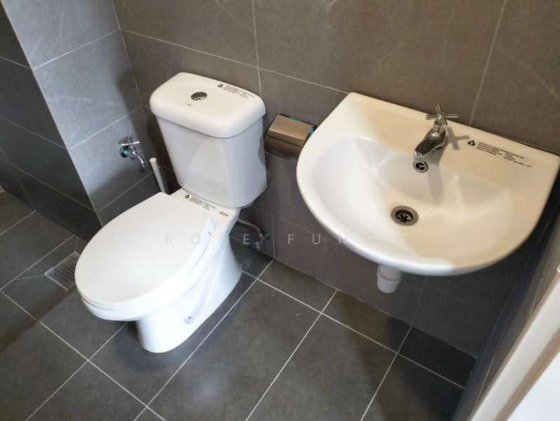 Service Residence for Rent at Majestic Maxim - Rose Fung - Bathroom - PropertyGuru.com.my