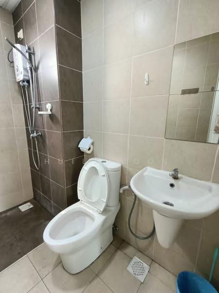 Kediaman Servis untuk Disewa di Pangsapuri Tanah Emas (Golden Sands) - Huily Woon - Bathroom - PropertyGuru.com.my