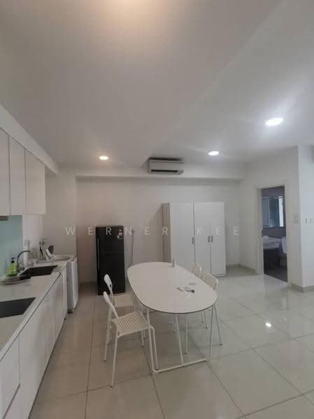 Kediaman Servis untuk Dijual di Teega Suites - Werner Kee - Kitchen - PropertyGuru.com.my