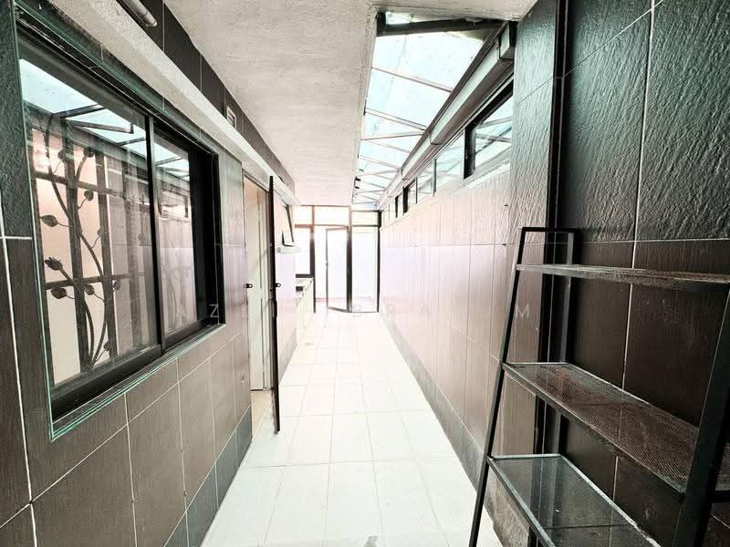Semi-Detached House for Sale in Sungai Merab Luar (Dengkil) - Azli Ibrahim - Corridor - PropertyGuru.com.my
