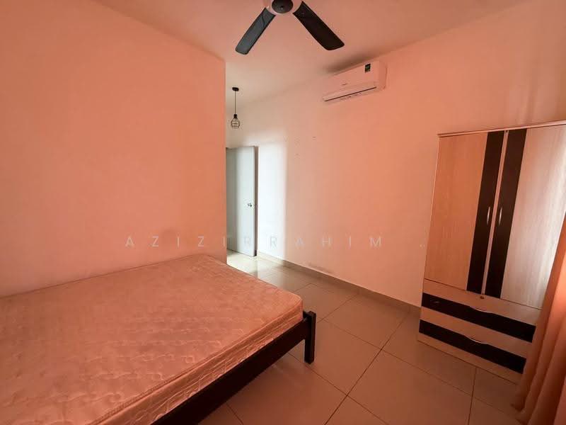 Kondominium untuk Disewa di Dwiputra Residences - Azizirrahim . - Bedroom - PropertyGuru.com.my