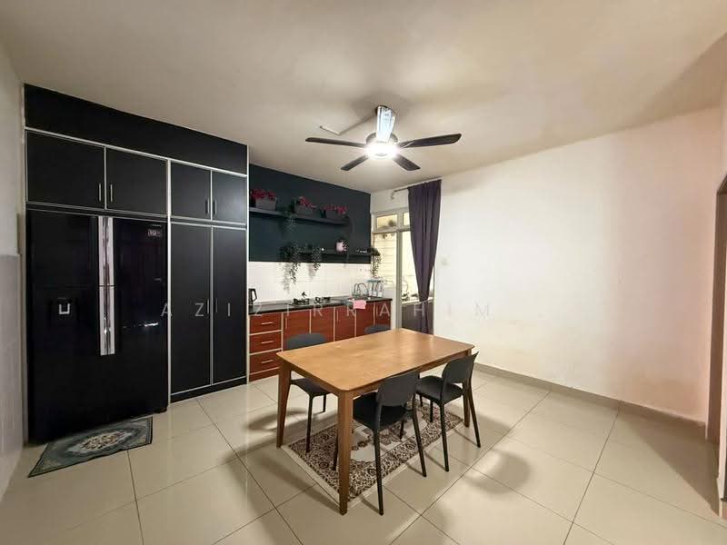 Kondominium untuk Disewa di Dwiputra Residences - Azizirrahim . - Kitchen - PropertyGuru.com.my