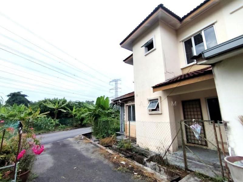 Rumah Teres 2-Tingkat untuk Dijual di Taman Impian Putra (Bangi) - Azli Ibrahim - Exterior - PropertyGuru.com.my