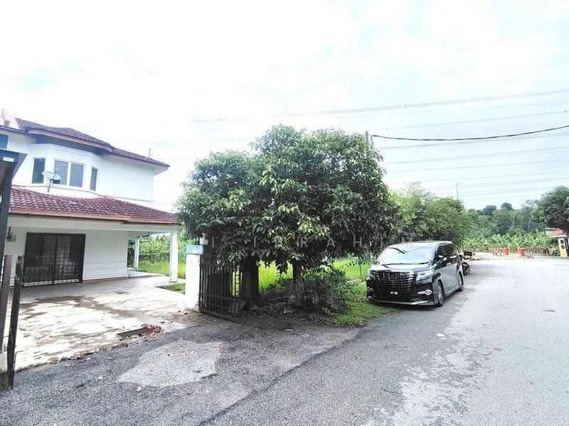 Rumah Teres 2-Tingkat untuk Dijual di Taman Impian Putra (Bangi) - Azli Ibrahim - Exterior - PropertyGuru.com.my