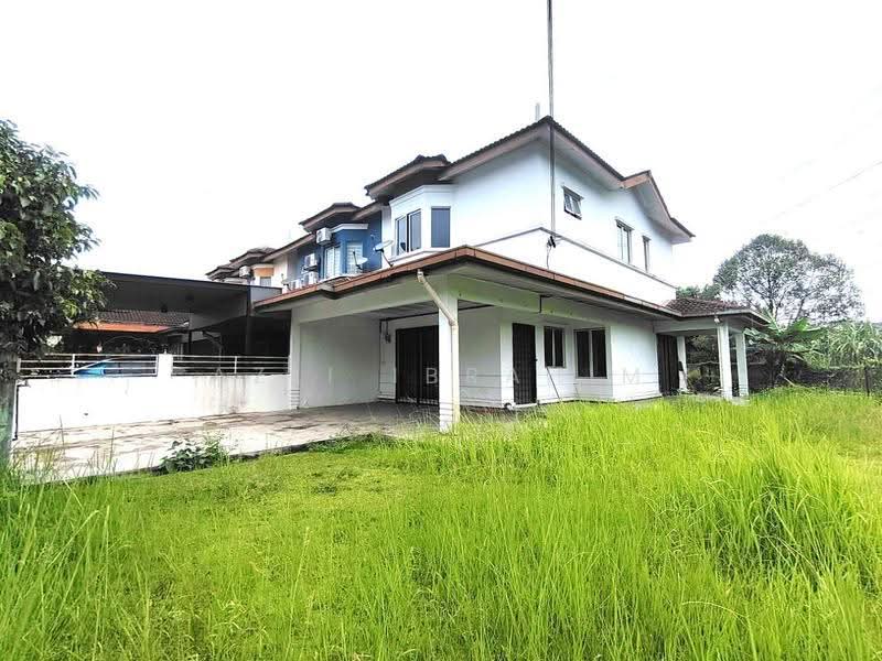 Rumah Teres 2-Tingkat untuk Dijual di Taman Impian Putra (Bangi) - Azli Ibrahim - Exterior - PropertyGuru.com.my