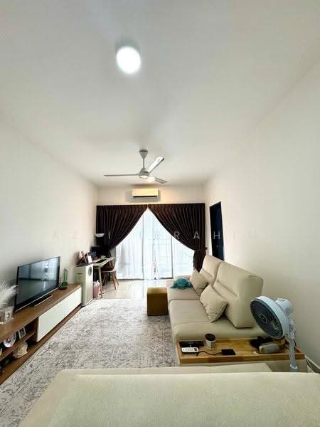 Kondominium untuk Dijual di The Holmes 2 - Azli Ibrahim - Living Room - PropertyGuru.com.my
