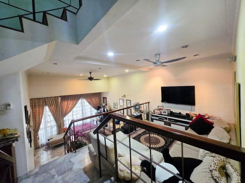 2-storey Terraced House for Sale in Taman Setiawangsa (Setiawangsa) - Zul Syafiq - Living Room - PropertyGuru.com.my