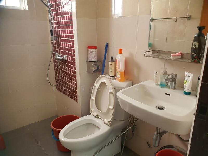 Kondominium untuk Dijual di Awana Puri - Derrick Lau - Bathroom - PropertyGuru.com.my