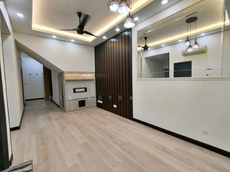 Townhouse for Sale in Cybersouth (Dengkil) - NIK ASYRAF NS - Living Room - PropertyGuru.com.my