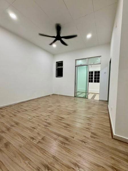 Rumah Teres untuk Disewa di Taman JP Perdana (Johor Bahru) - Steve Seah - Living Room - PropertyGuru.com.my