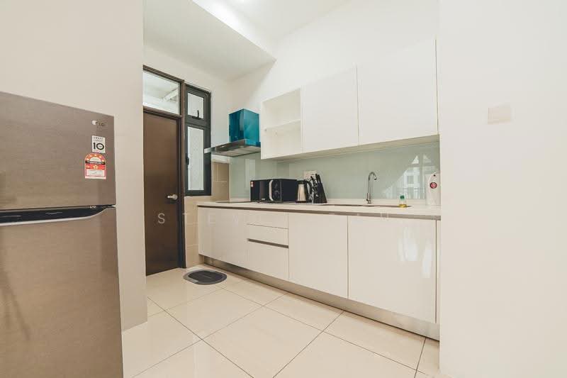 Service Residence for Rent at 8Scape Residence @ Sutera - Steve Seah - Kitchen - PropertyGuru.com.my