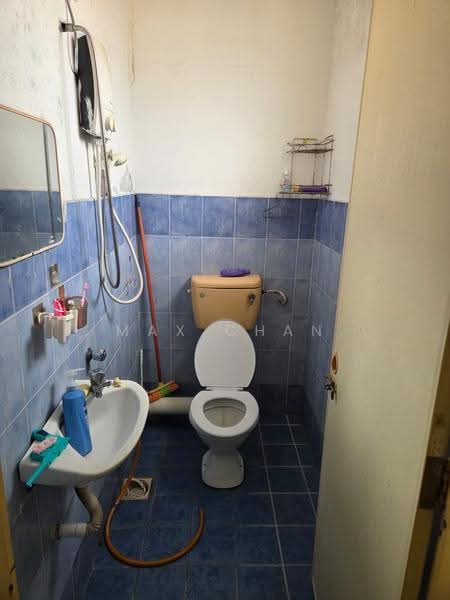 Apartment for Sale at Mentari Court - Max Chan - Bathroom - PropertyGuru.com.my