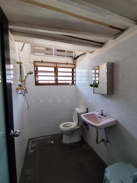 Rumah Teres 1-Tingkat untuk Dijual di Taman Chip Aik (Seremban) - Marcus Yeow - Bathroom - PropertyGuru.com.my
