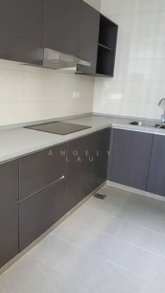 Condominium for Sale at Lakefront Residence - Angely Lau - Kitchen - PropertyGuru.com.my